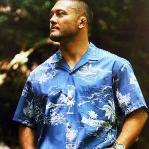 Royal Creations Aloha Shirt, Size Large